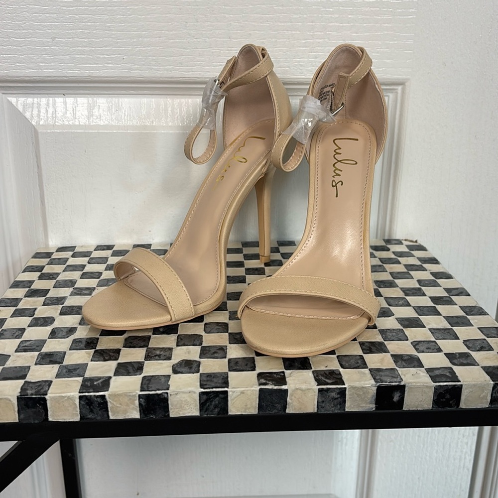 Lulus Women's Elsi Naked Stiletto‎ Ankle Strap Open Toe High Heel Sandal Size 7